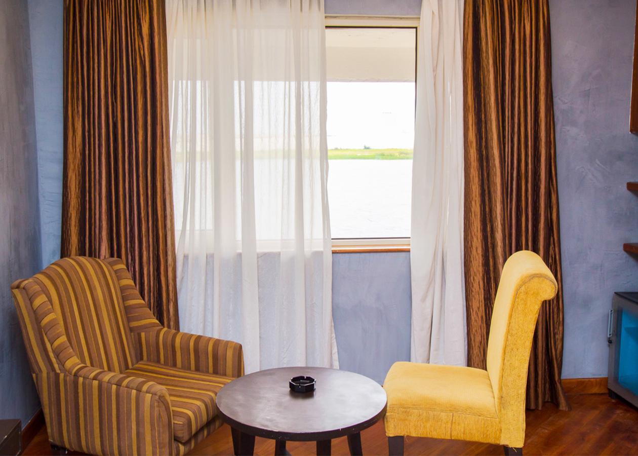 Hotel Bon Voyage Lagos Extérieur photo