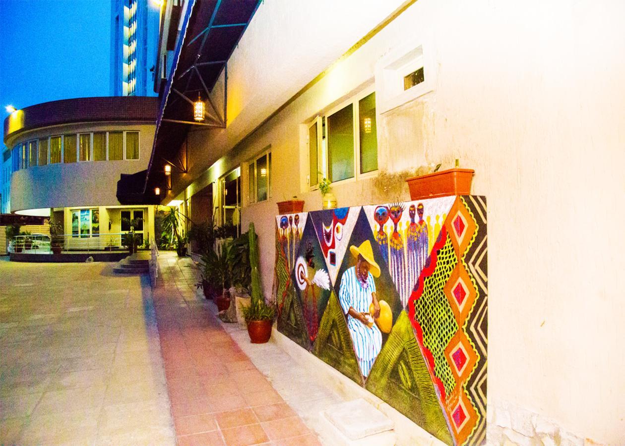 Hotel Bon Voyage Lagos Extérieur photo