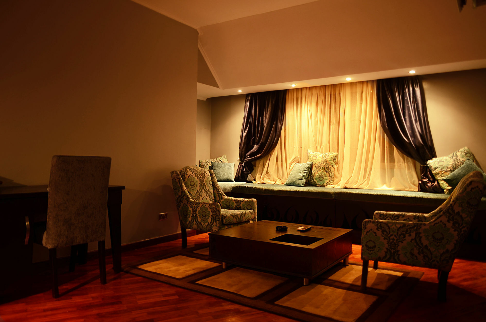 Hotel Bon Voyage Lagos Extérieur photo